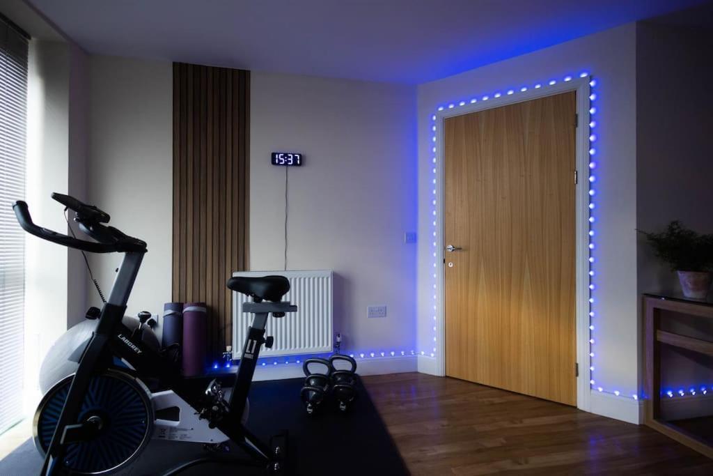 The Wellness Lodge- Gym, Table Tennis, Cinema, Parking And More! Bath Eksteriør billede