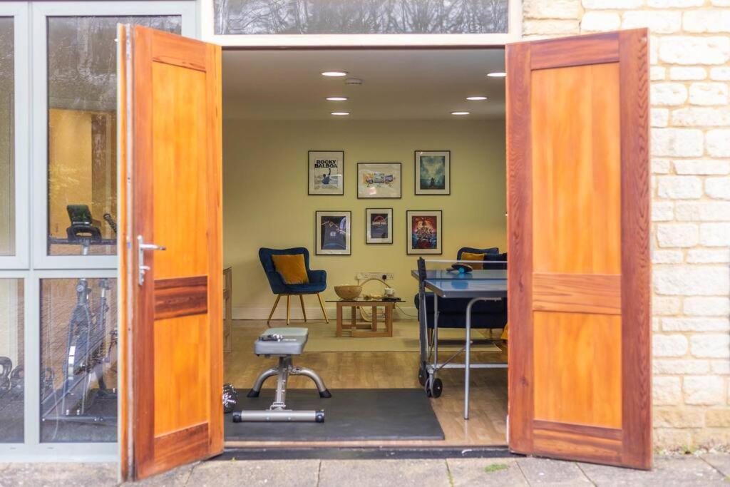 The Wellness Lodge- Gym, Table Tennis, Cinema, Parking And More! Bath Eksteriør billede