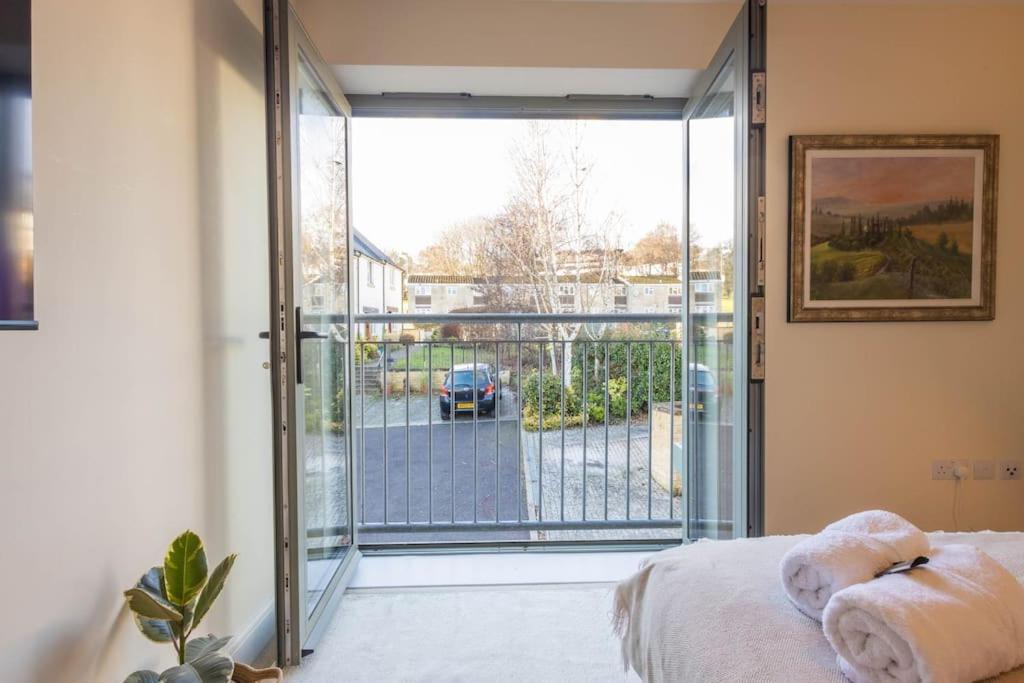 The Wellness Lodge- Gym, Table Tennis, Cinema, Parking And More! Bath Eksteriør billede