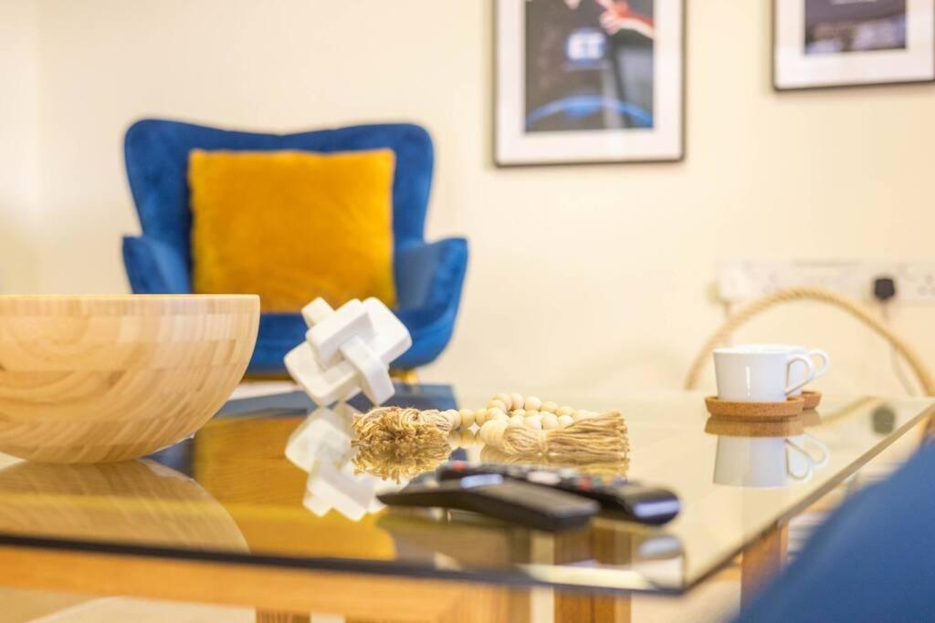 The Wellness Lodge- Gym, Table Tennis, Cinema, Parking And More! Bath Eksteriør billede