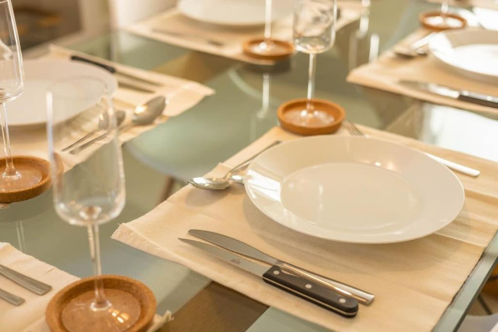 The Wellness Lodge- Gym, Table Tennis, Cinema, Parking And More! Bath Eksteriør billede